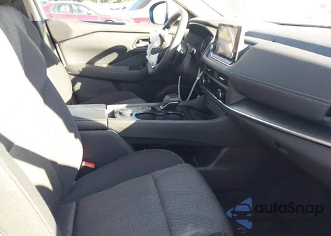 2024 Nissan Rogue Sv Intelligent Awd z USA, uszkodzony, nr VIN 5N1BT3BB3RC737281